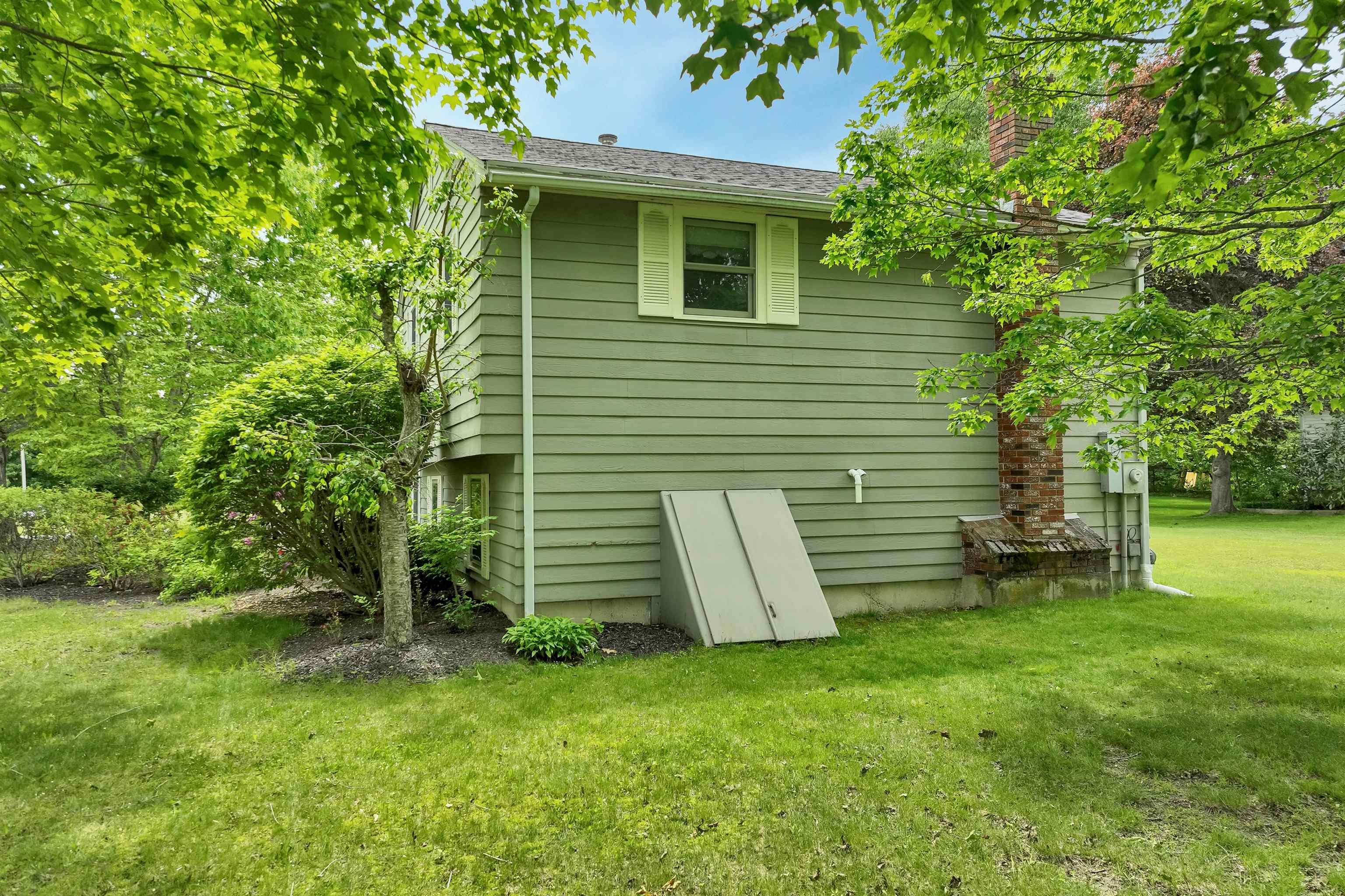 8 Toftree Lane Dover, NH 03820 - Photo 39 of 43