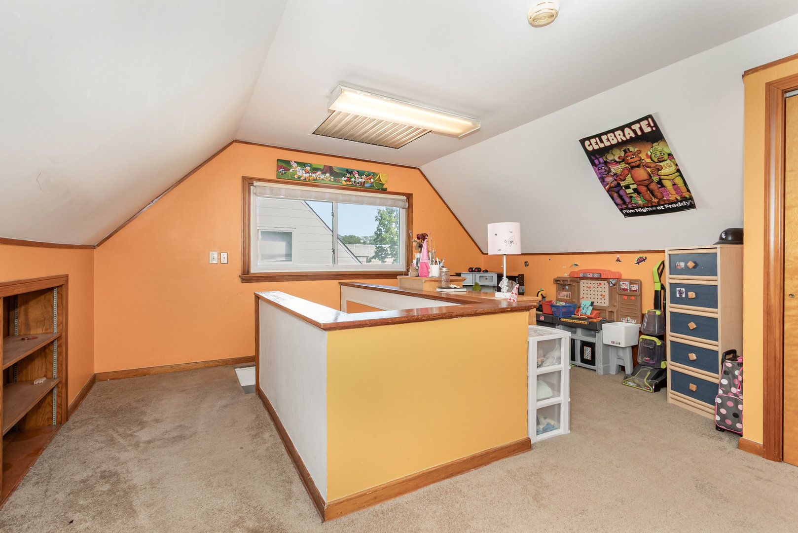 17518 Roy Street Lansing, IL 60438 - Photo 9 of 17 a utility room with dryer and washer