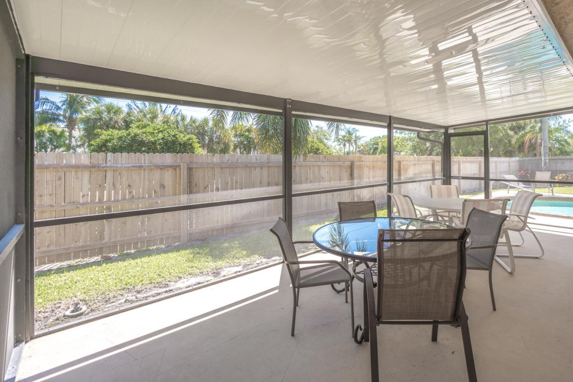 98 Hickory Hill Road Tequesta, FL 33469 - Photo 24 of 34 20190415181107108059000000-o