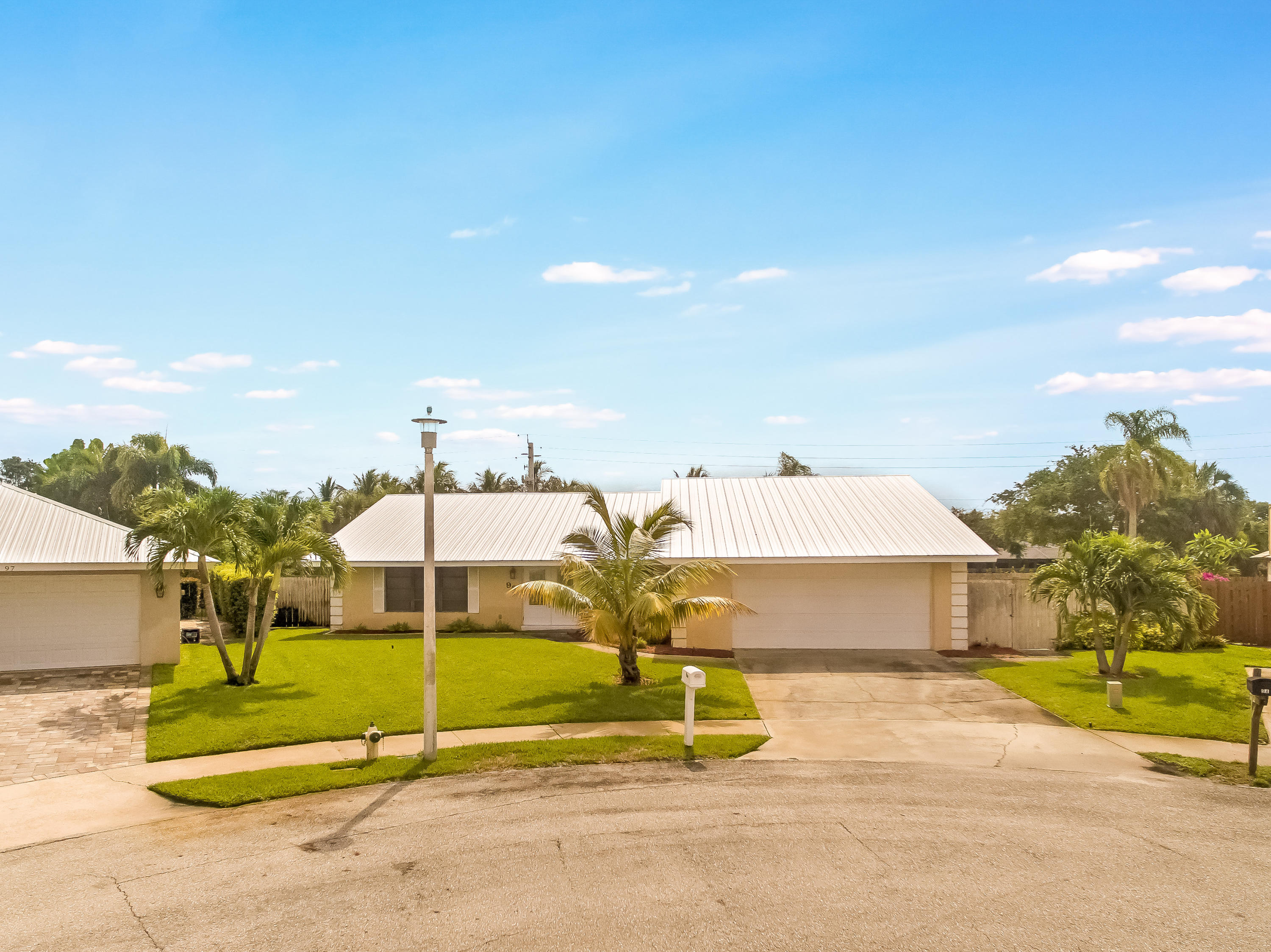 98 Hickory Hill Road Tequesta, FL 33469 - Photo 33 of 34 98 Hickory Hill Road_Tequesta Pines-6