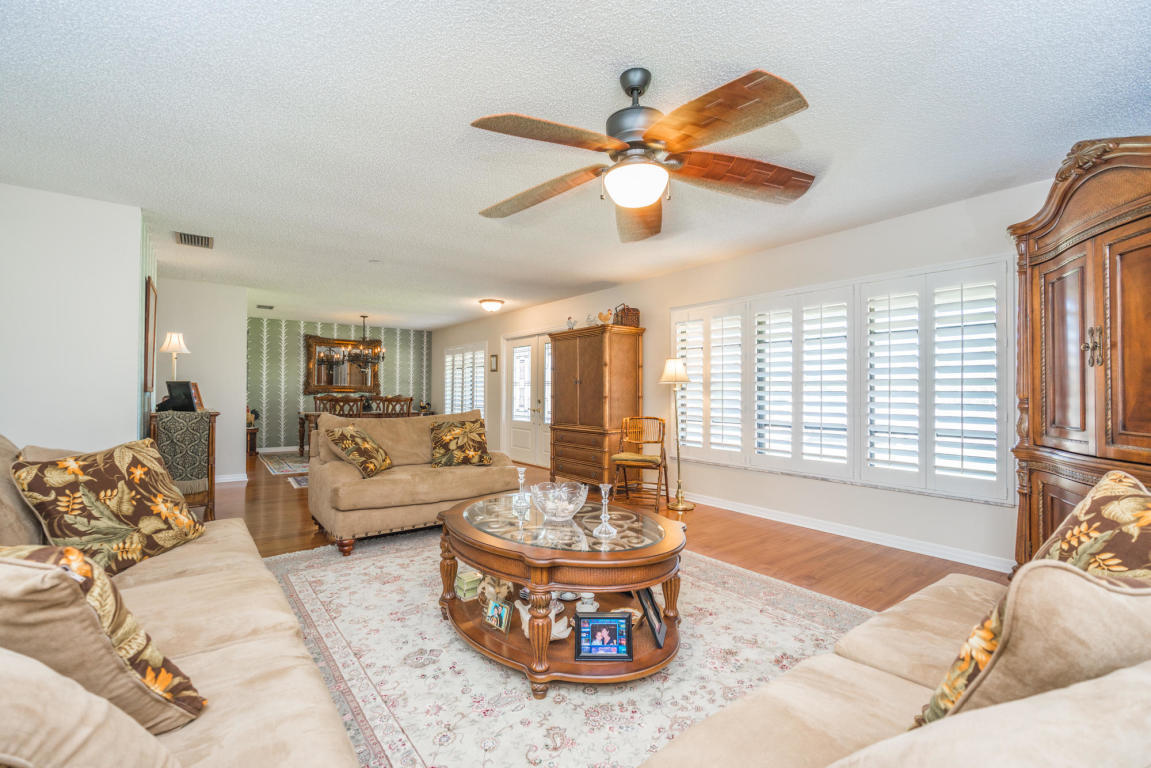 98 Hickory Hill Road Tequesta, FL 33469 - Photo 5 of 34 20190415181052458863000000-o