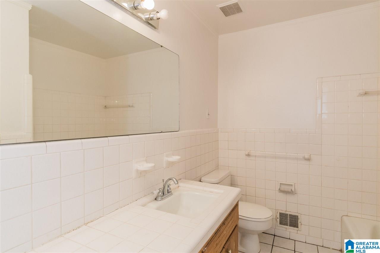2104 16th Street Southwest Birmingham, AL 35211 - Photo 23 of 41