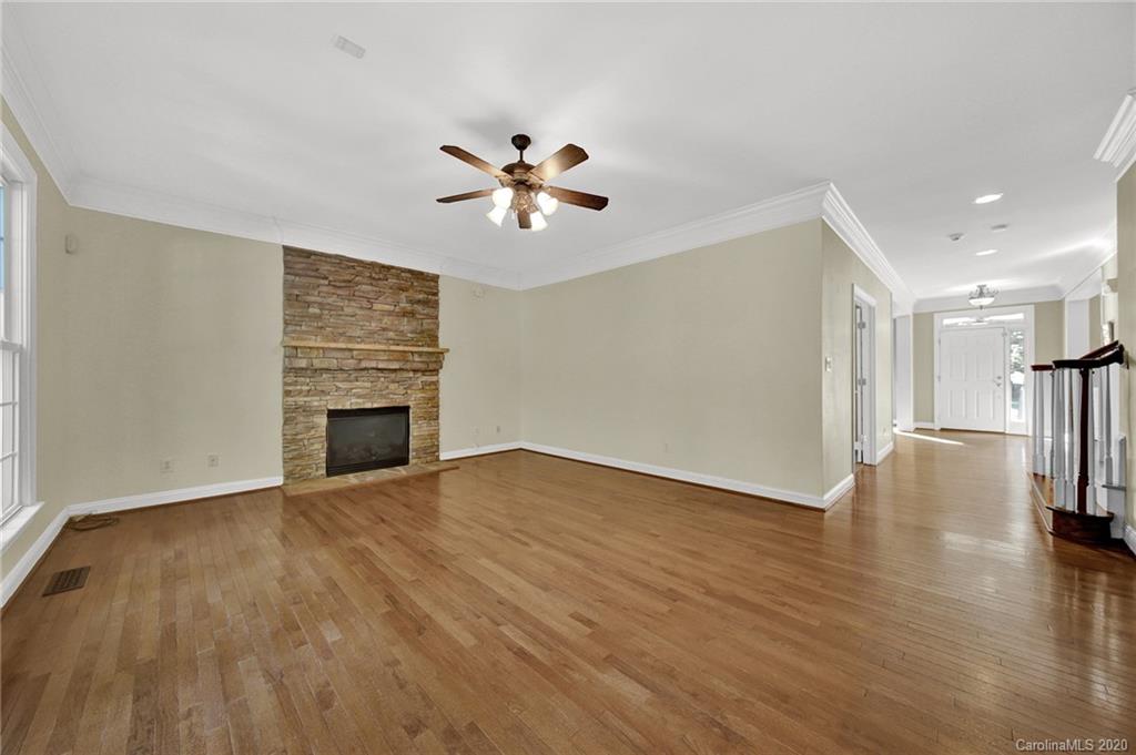 1514 Hubbard Court Fort Mill, SC 29708 - Photo 13 of 48 Gallery Image 13