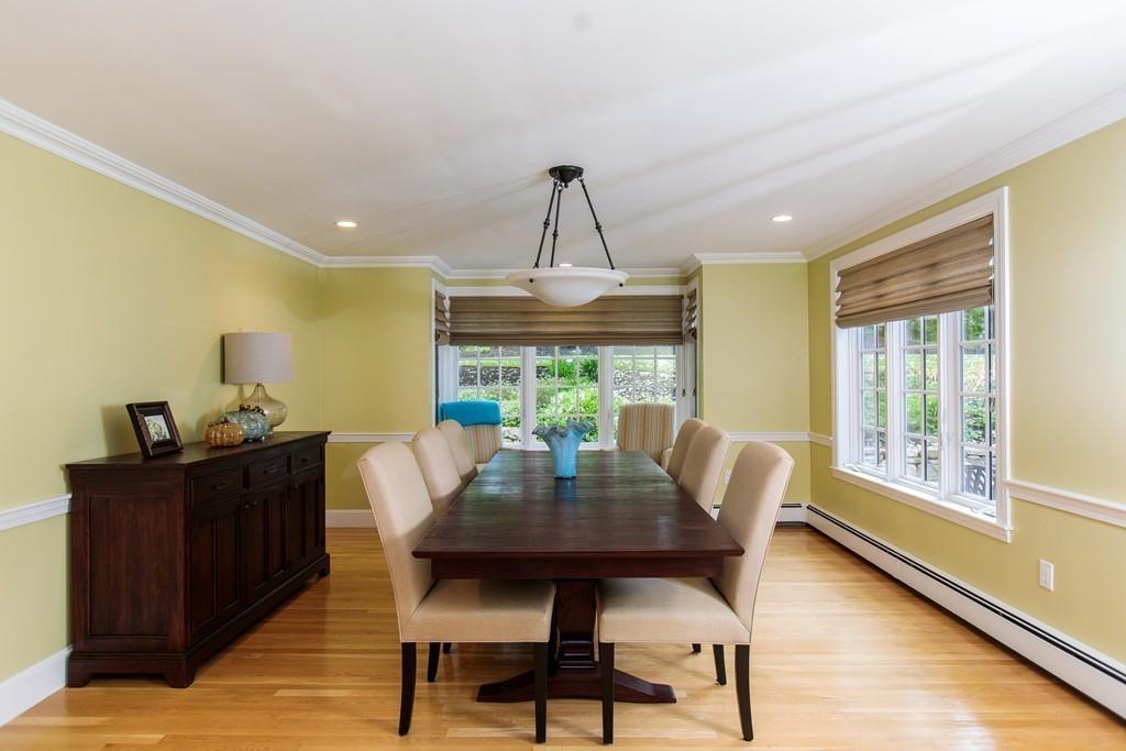31 Barnstable Road Wellesley, MA 02481 - Photo 6 of 24
