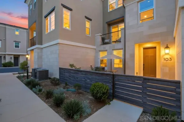 $880,000 | 1225 Sunrise View, Unit 103, San Marcos, CA 92078