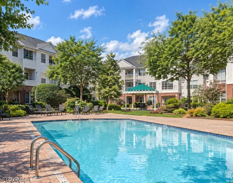 80 Ridgewood Road, Unit 107 Washington Township, NJ 07676 - Photo 13 of 17 Gallery Image 13