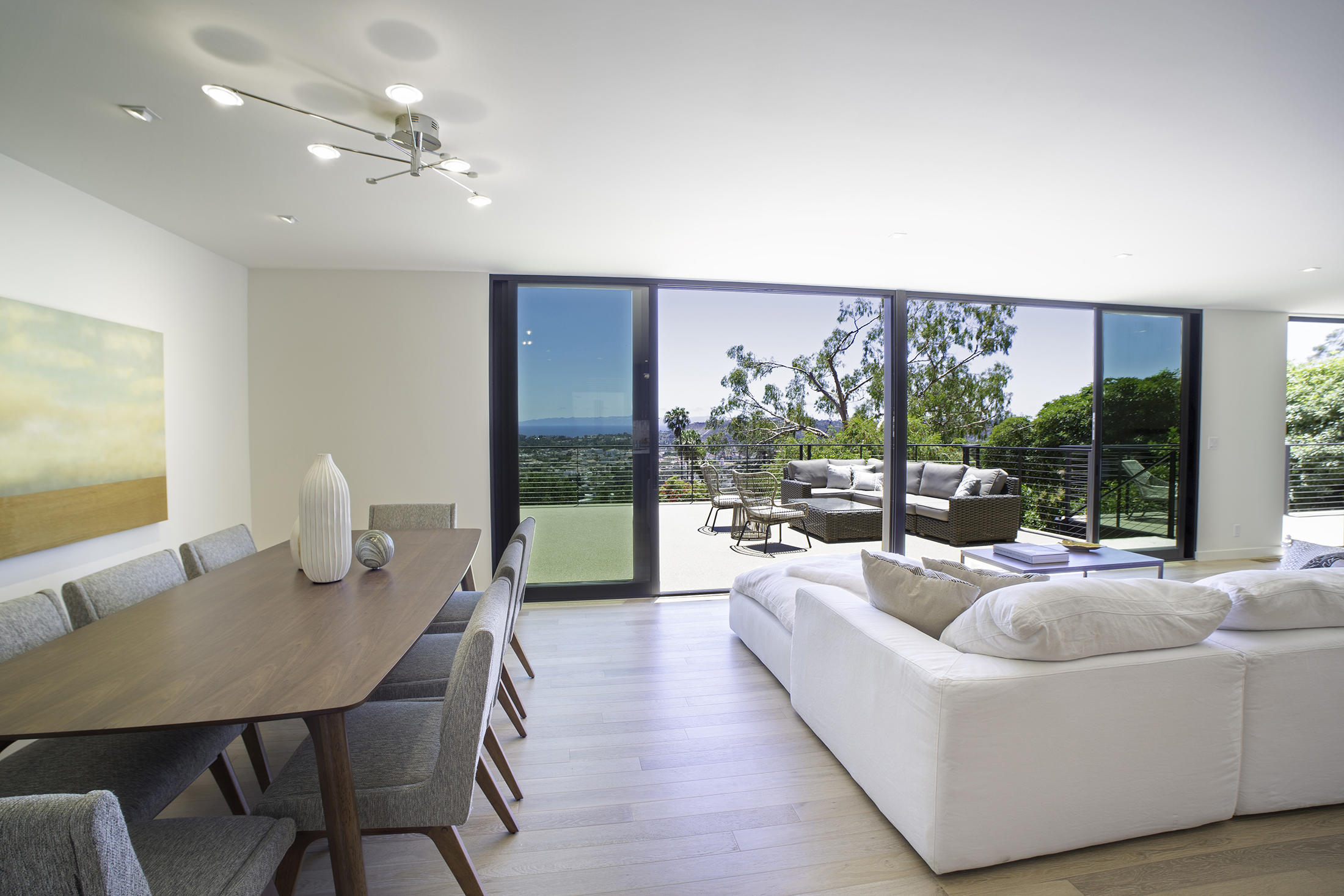 982 Jimeno Road Santa Barbara, CA 93103 - Photo 16 of 59 Dining Area