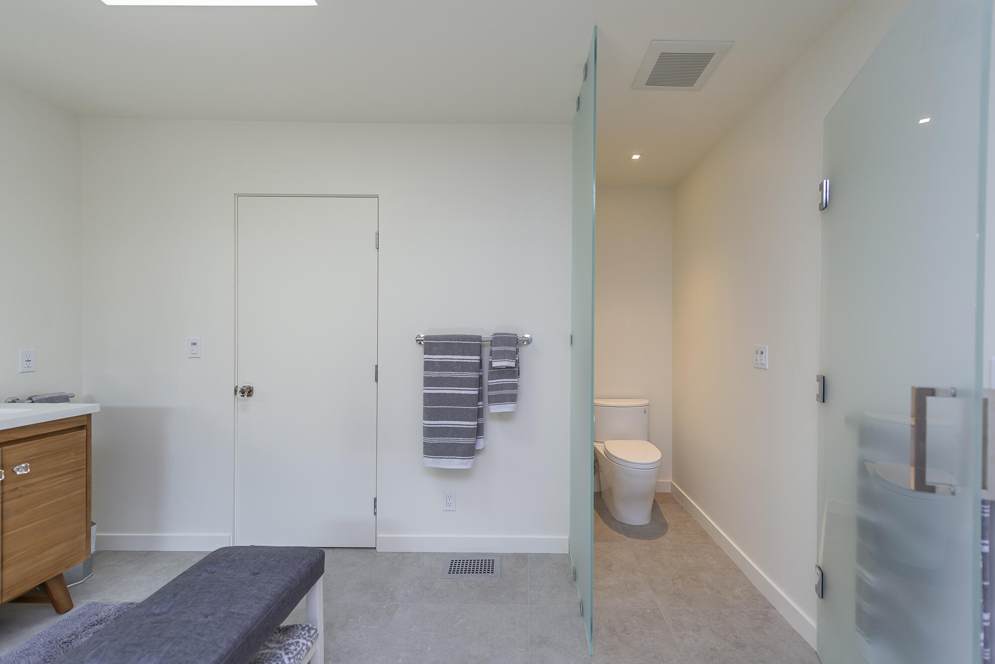 982 Jimeno Road Santa Barbara, CA 93103 - Photo 27 of 59 Primary Bath 4