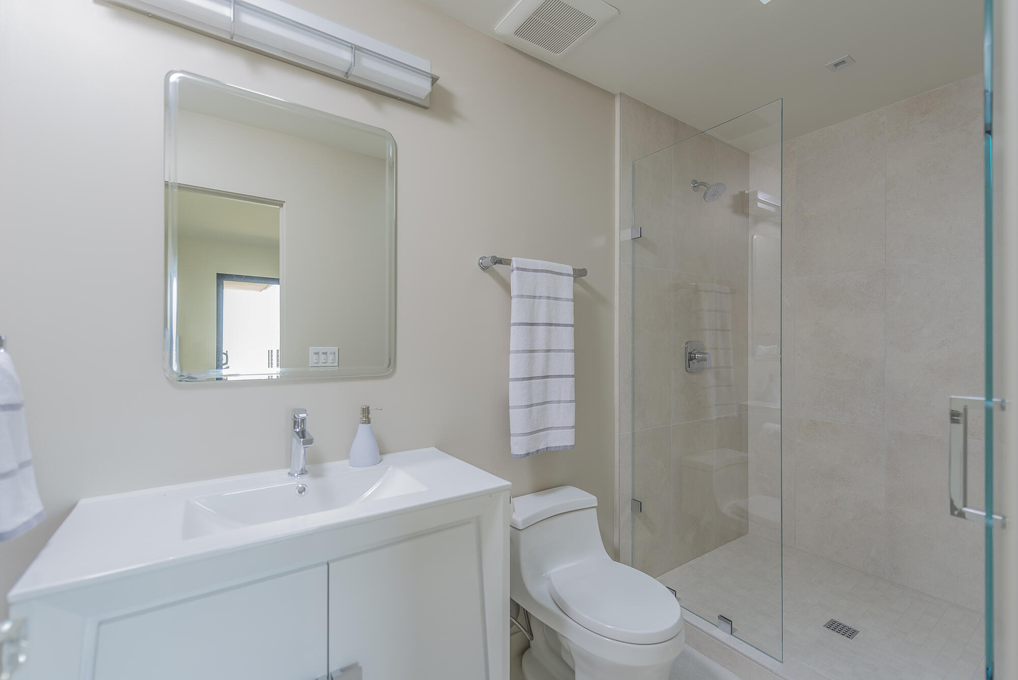 982 Jimeno Road Santa Barbara, CA 93103 - Photo 32 of 59 Third Bed Bath