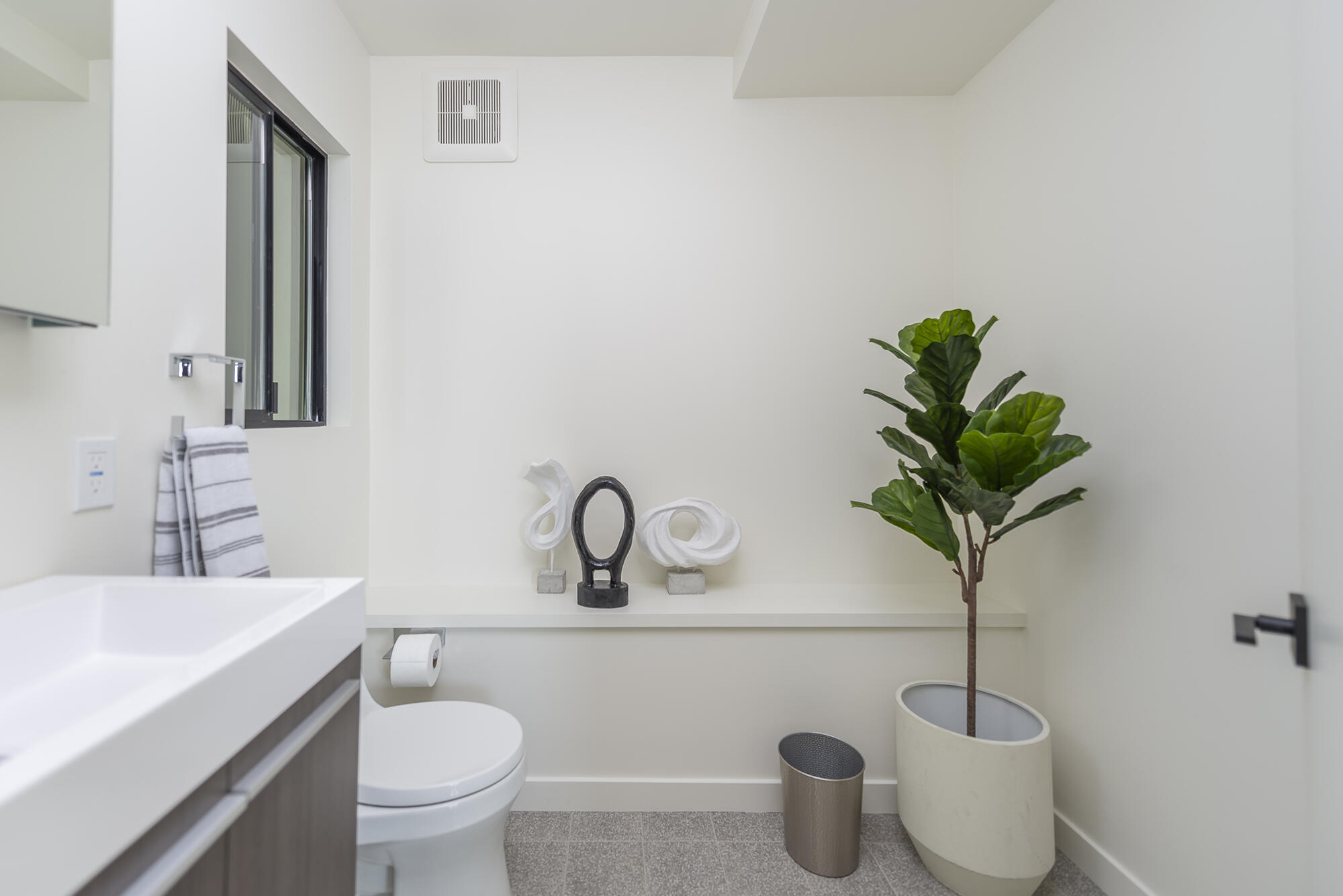 982 Jimeno Road Santa Barbara, CA 93103 - Photo 44 of 59 Lower Bath