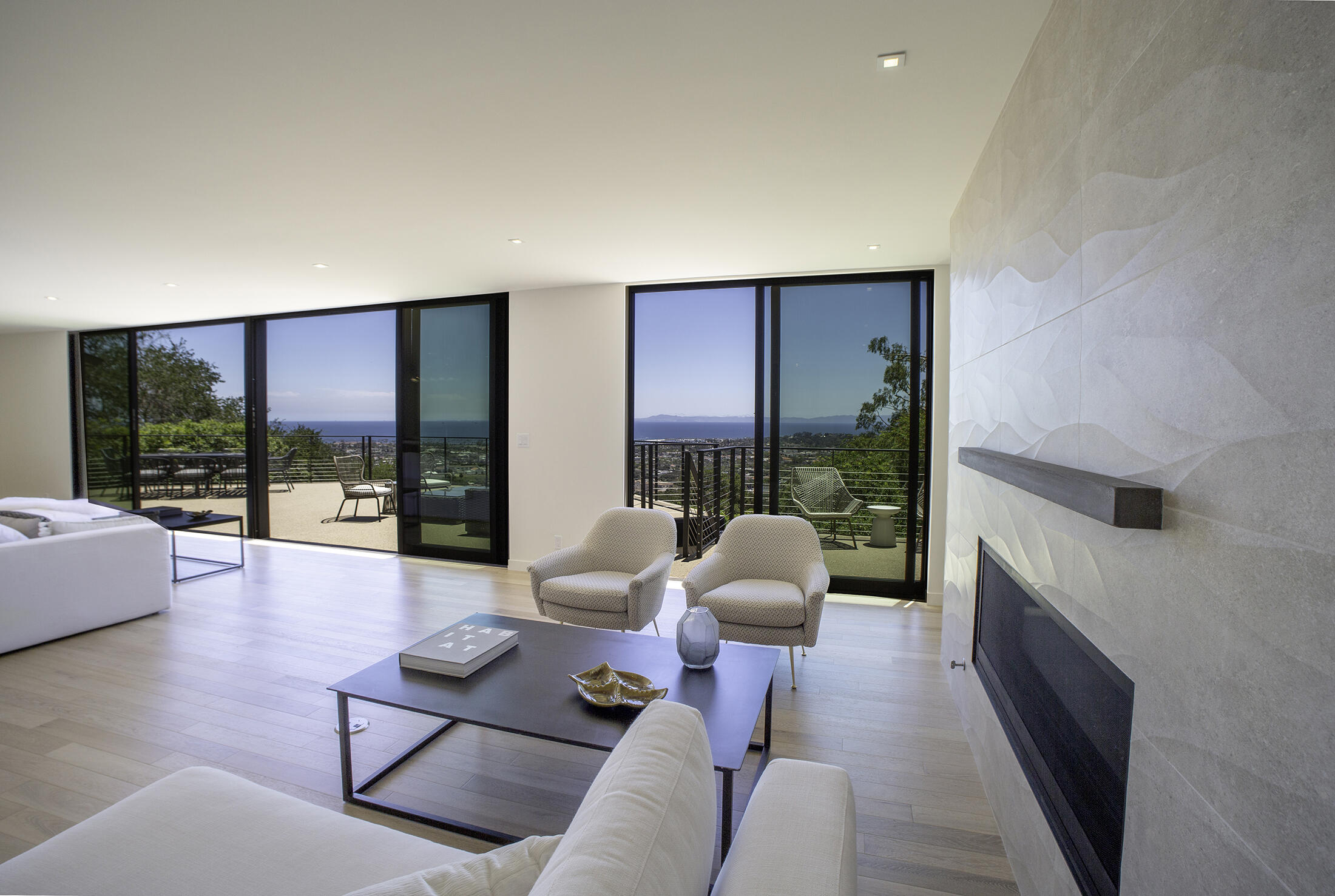 982 Jimeno Road Santa Barbara, CA 93103 - Photo 7 of 59 Living Room View