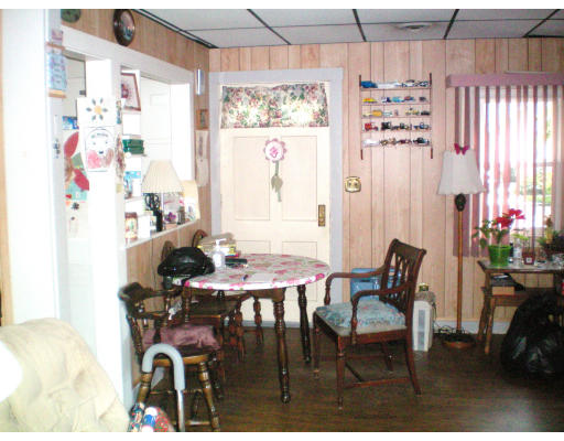 77 Superior Avenue Springfield, MA 01151 - Photo 3 of 4 Gallery Image 3