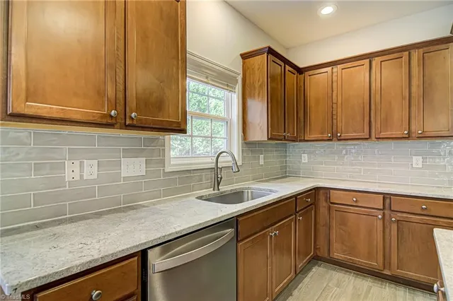 $3,200 | 3830 Durness Way, Greensboro, NC 27455