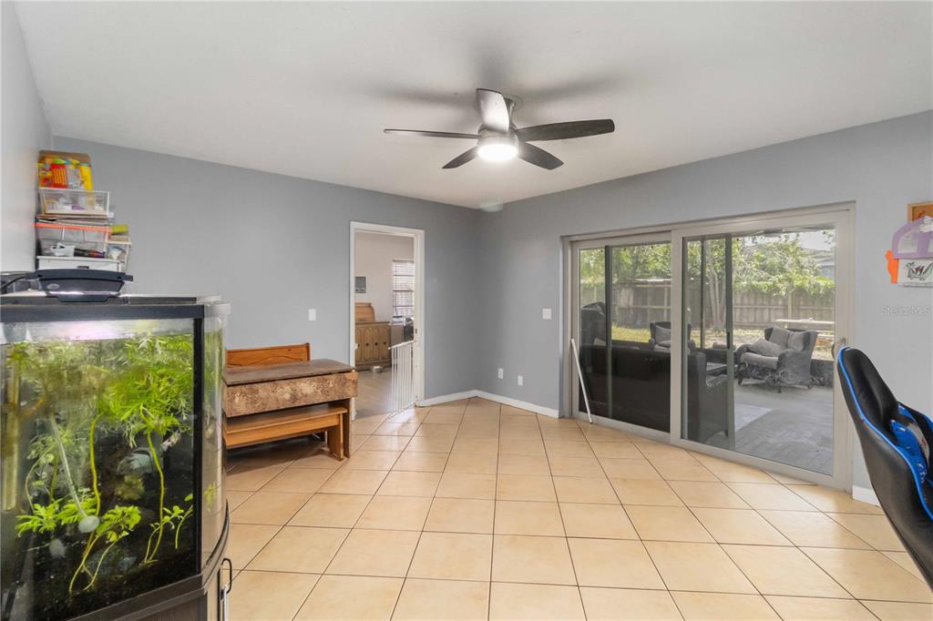 2935 Forest Circle Seffner, FL 33584 - Photo 13 of 36
