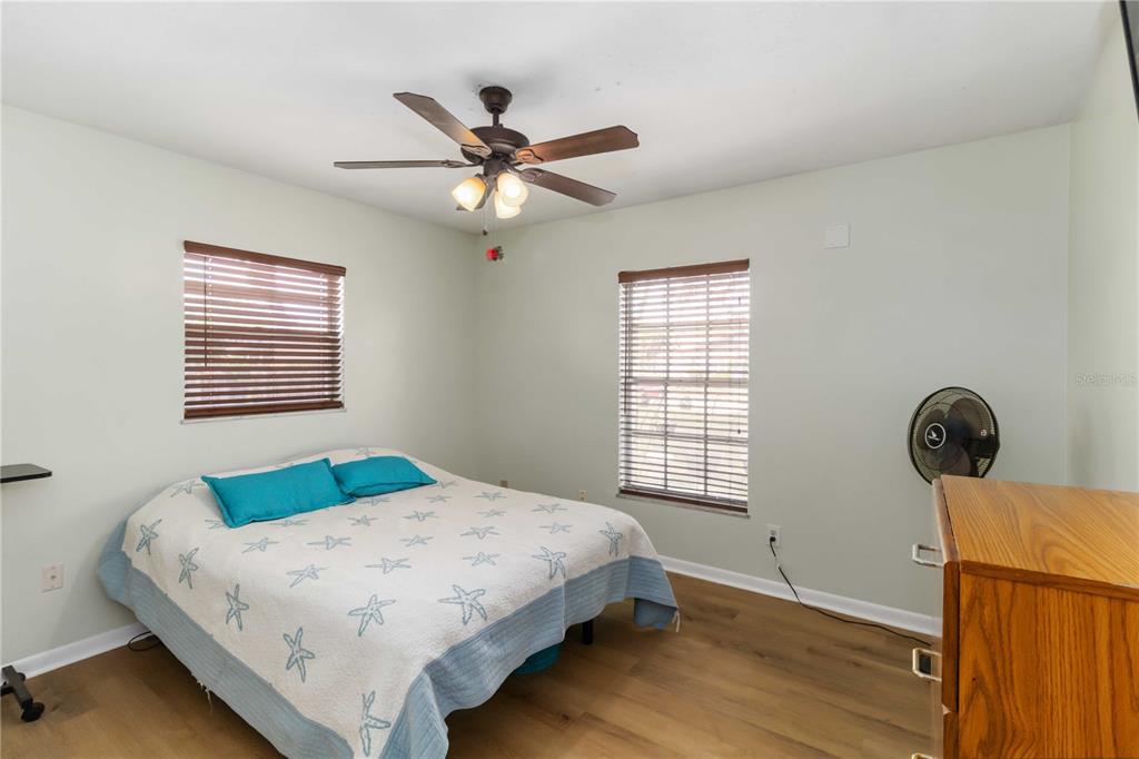 2935 Forest Circle Seffner, FL 33584 - Photo 20 of 36