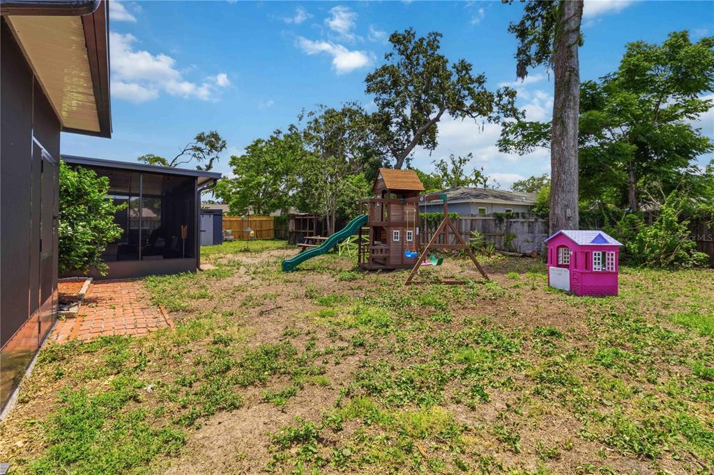 2935 Forest Circle Seffner, FL 33584 - Photo 30 of 36