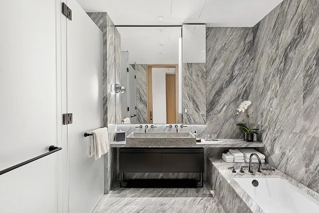 $7,495,000 | 25 West 28th Street, Unit 41D | NoMad