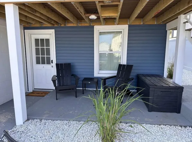 $1,800 | 301 Portsmouth Avenue, Unit 2, Seabrook, NH 03874