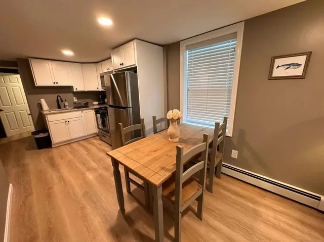 $1,800 | 301 Portsmouth Avenue, Unit 2, Seabrook, NH 03874