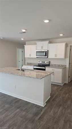 $2,200 | 2141 Monk Drive, Haw River, NC 27258