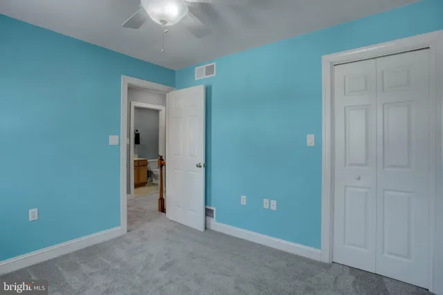 a room with a closet