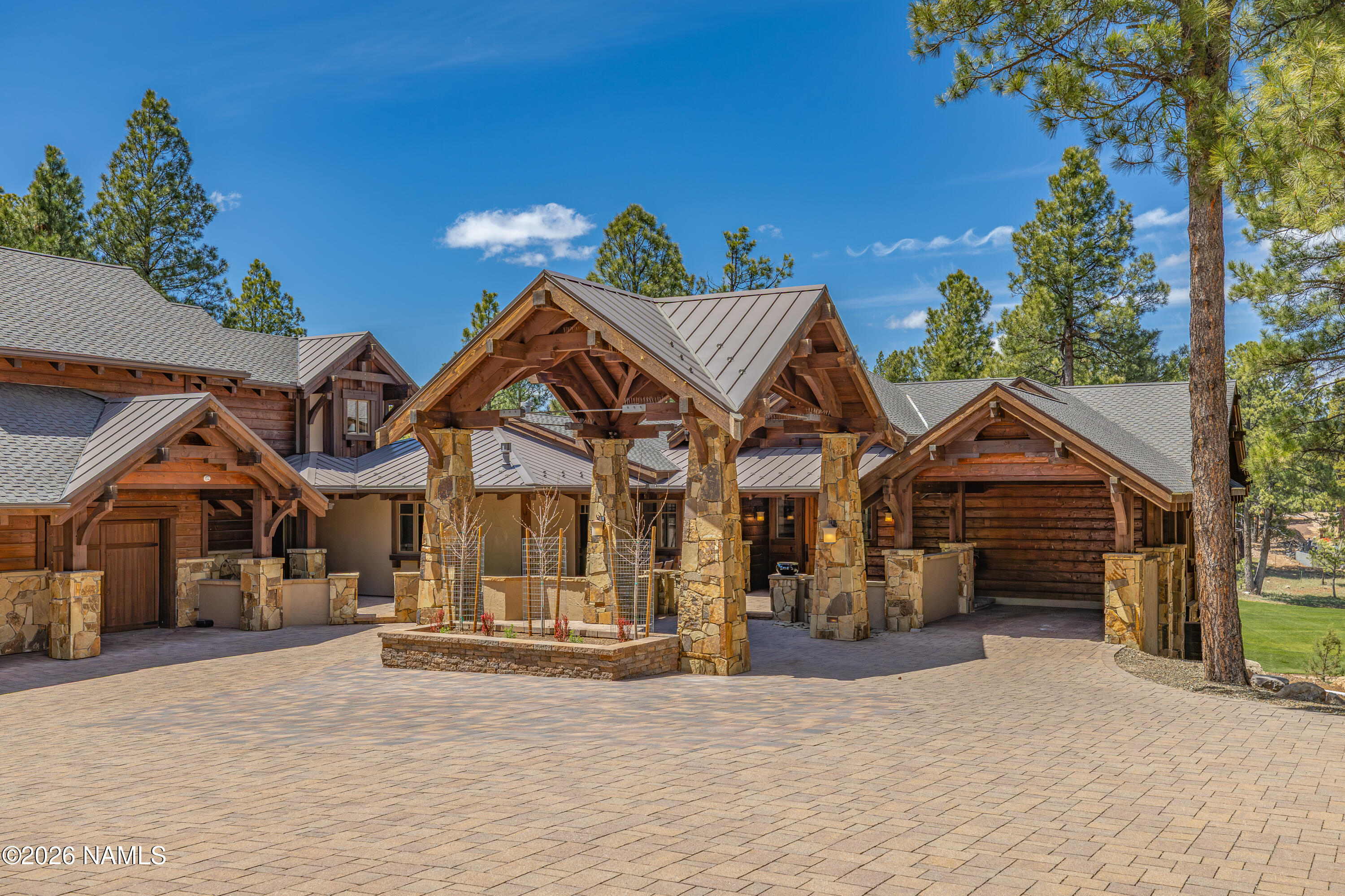 2398 East Del Rae Drive Flagstaff, AZ 86005 - Photo 3 of 82 Port Cochere