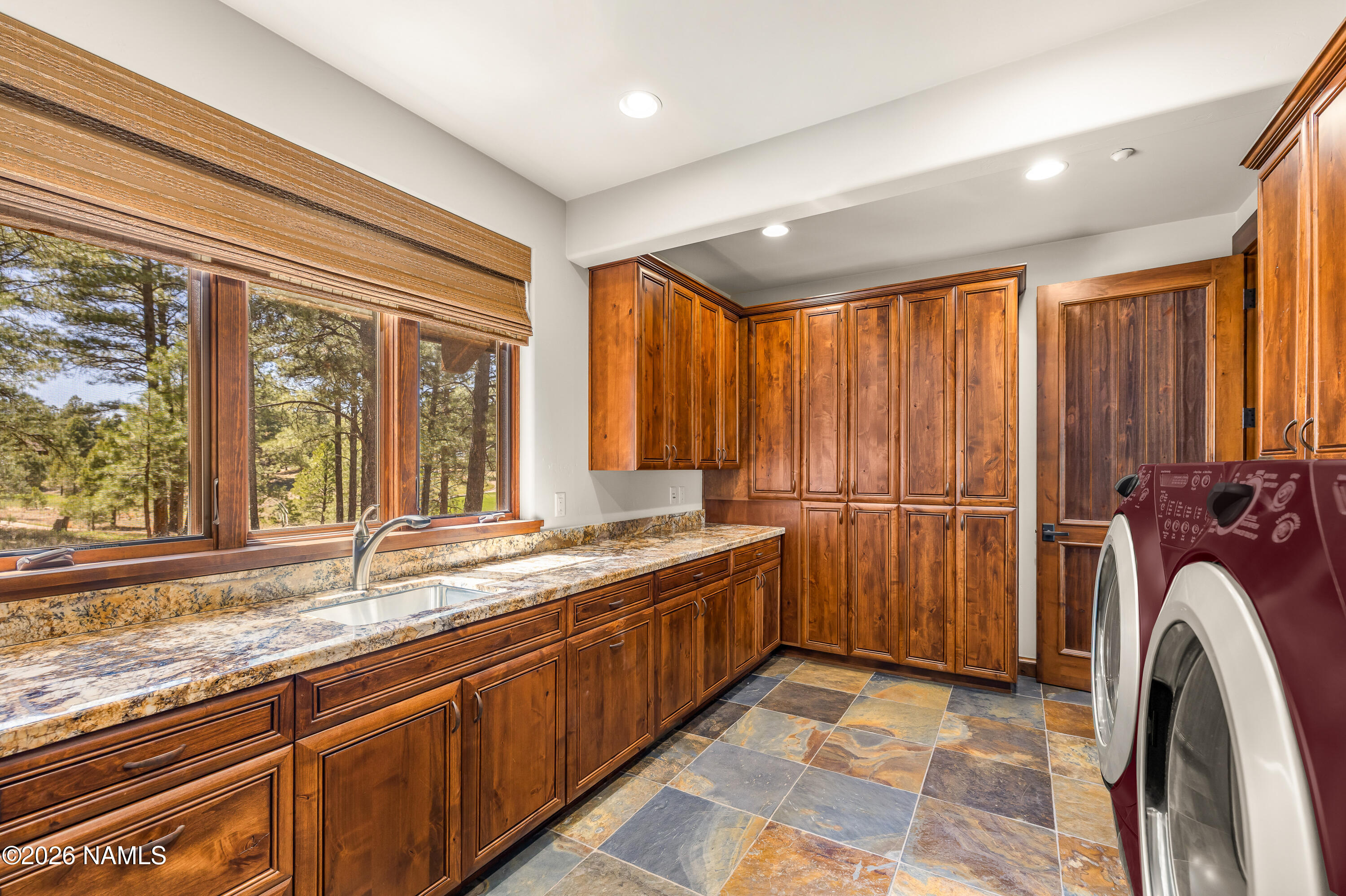 2398 East Del Rae Drive Flagstaff, AZ 86005 - Photo 37 of 82 Laundry