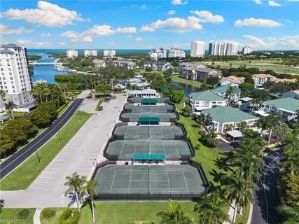 $935,000 | 420 Cove Tower Drive, Unit 804, Naples, FL 34110