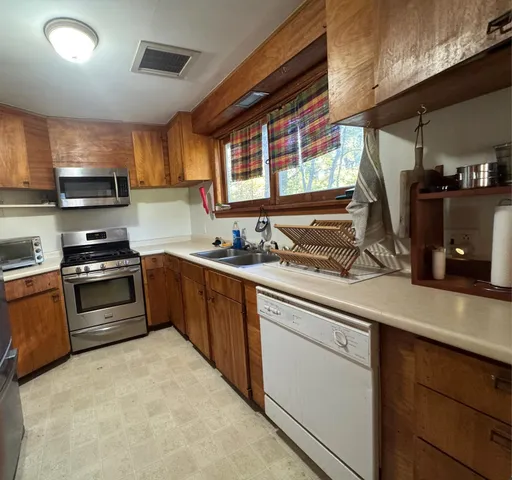 $400,000 | 1808 Route 100b Moretown Vt 05660, Moretown, VT 05660