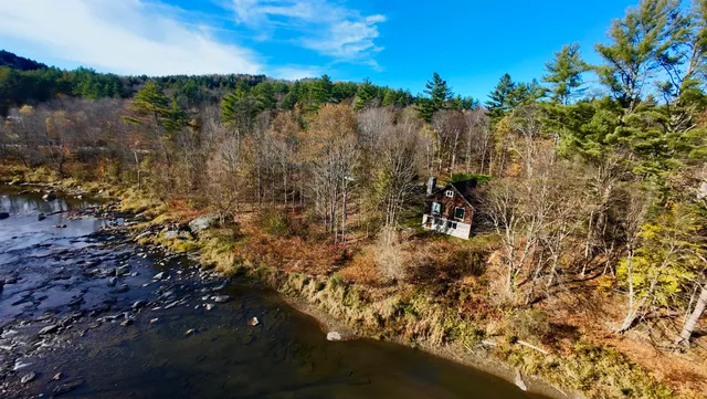 $400,000 | 1808 Route 100b Moretown Vt 05660, Moretown, VT 05660