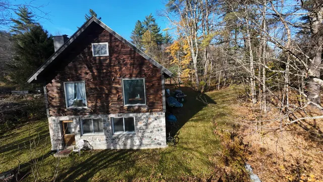 $400,000 | 1808 Route 100b Moretown Vt 05660, Moretown, VT 05660