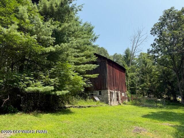 130 Donaldson Road Cresco, PA 18326 - Photo 6 of 17 Barn