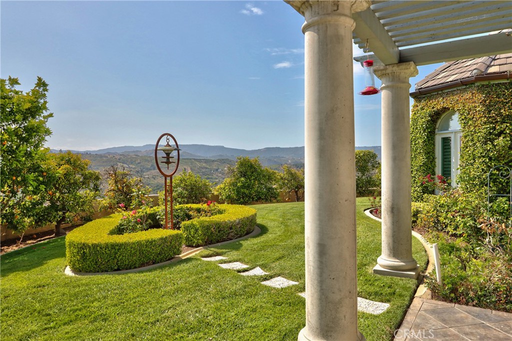46856 El Prado Road Temecula, CA 92590 - Photo 70 of 75 a front view of a house with garden