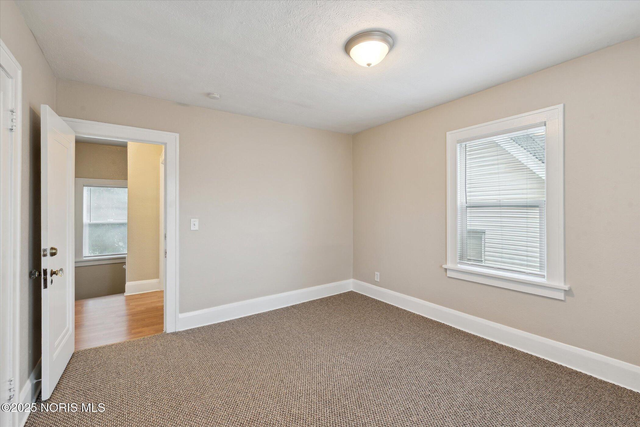 2051 Wyndhurst Road Toledo, OH 43607 - Photo 25 of 37 27-2051-Wyndhurst-Rd-Toledo-OH-43607-Win