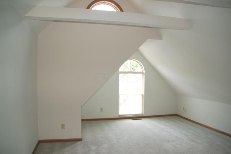 420 Barrington Ridge Pataskala, OH 43062 - Photo 14 of 17 Gallery Image 14