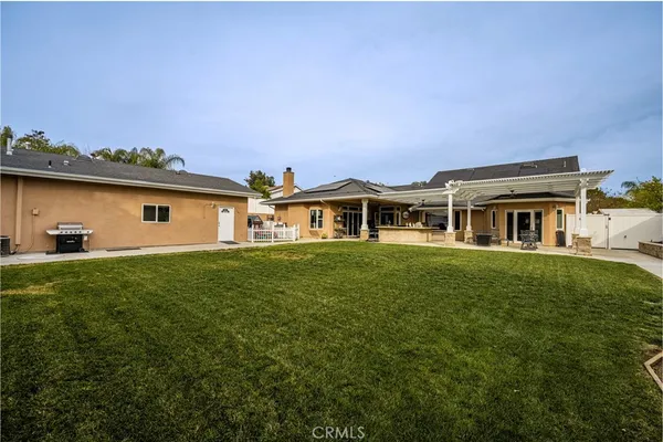 $2,400,000 | 6071 Sun View Road, Yorba Linda, CA 92886