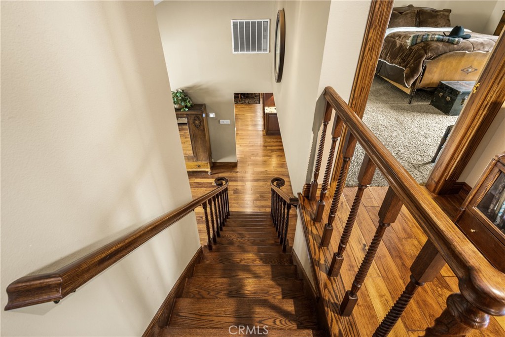 6071 Sun View Road Yorba Linda, CA 92886 - Photo 42 of 65 Landing to upstairs bedrooms