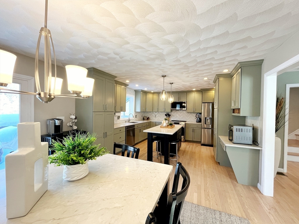16 Ferris Road Lynn, MA 01904 - Photo 8 of 30 Gallery Image 8