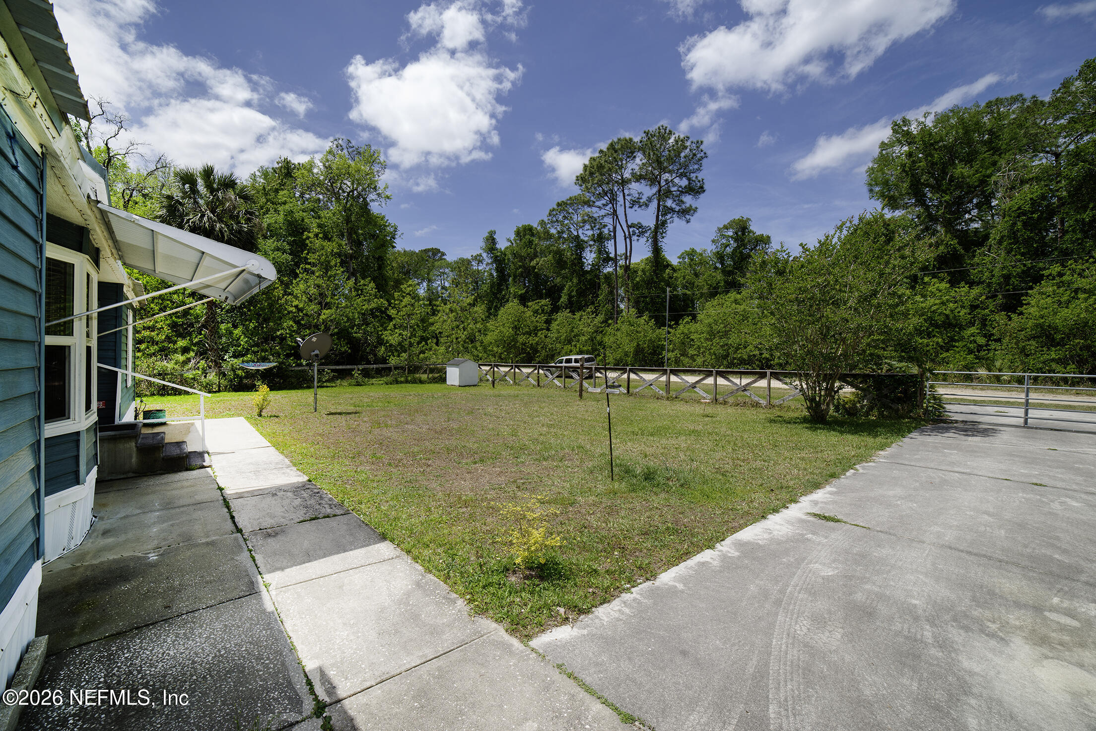 206 Dolphin Drive Georgetown, FL 32139 - Photo 18 of 27 a view of a park