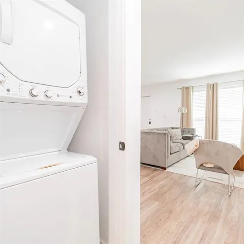 $1,000 | 606 North Marsalis Avenue, Unit 107, Dallas, TX 75203