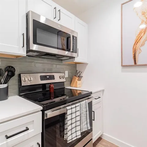 $1,000 | 606 North Marsalis Avenue, Unit 107, Dallas, TX 75203