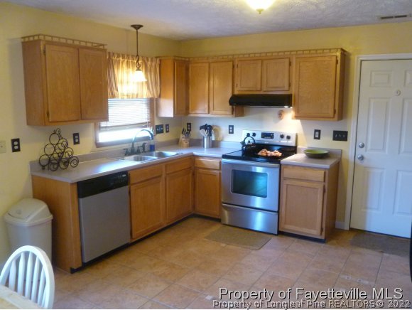 172 Finch Road Fayetteville, NC 28306 - Photo 19 of 25 Gallery Image 19