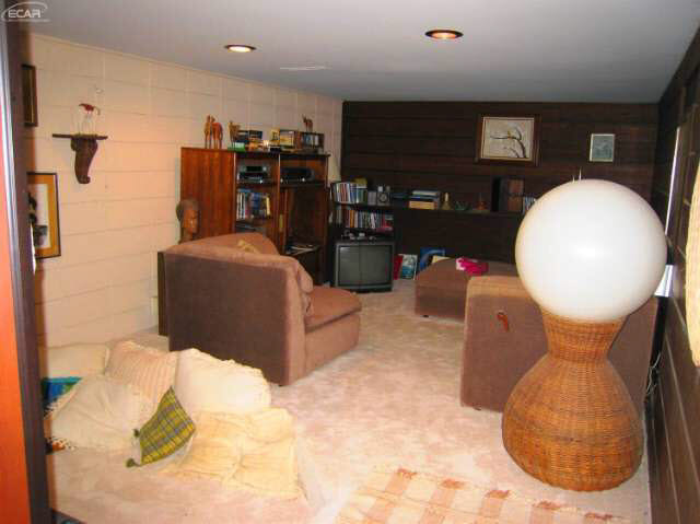 6265 Tripp Road Holly, MI 48442 - Photo 16 of 38 21202494-15.JPG