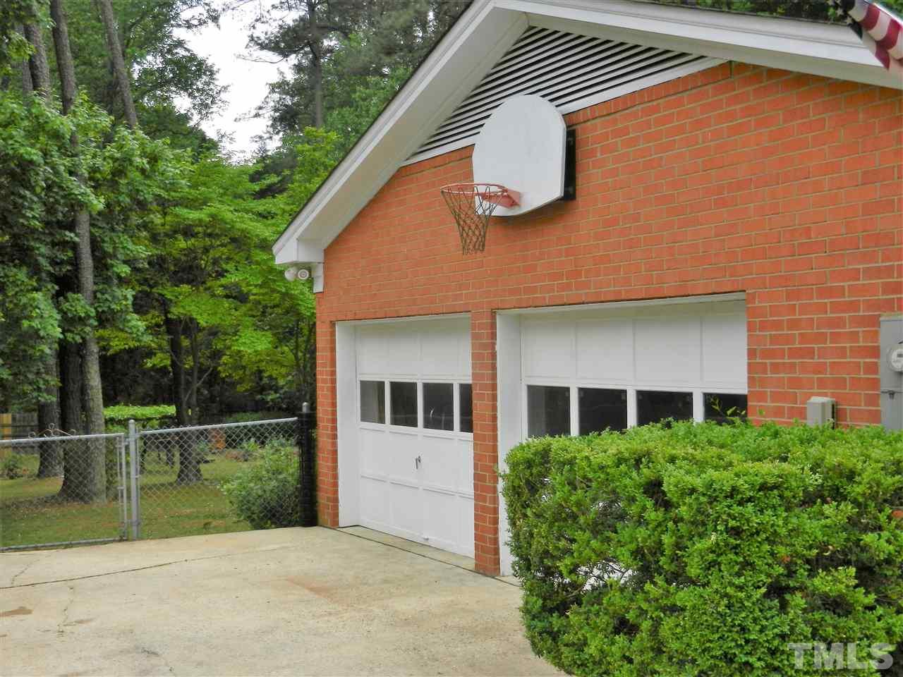11613 Strickland Road Raleigh, NC 27613 - Photo 14 of 23 Gallery Image 14