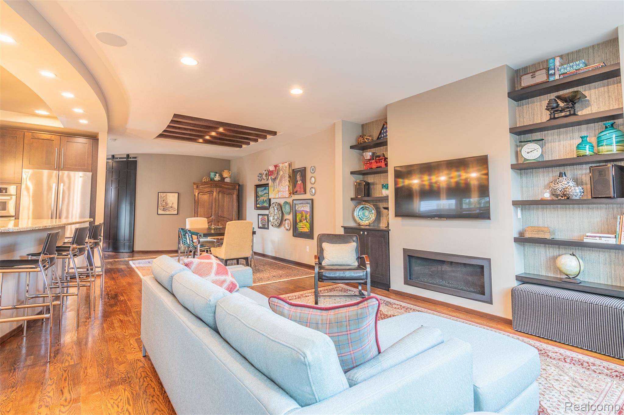1456 Ruffner Avenue Birmingham, MI 48009 - Photo 13 of 50 Open concept-hardwood throughout main floor