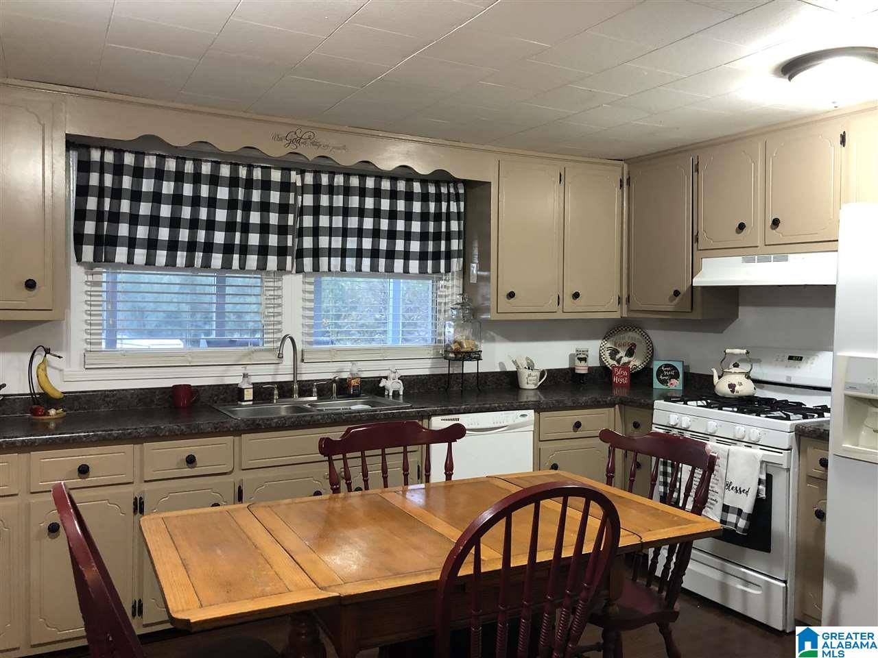 2441 Old Hayden Road Warrior, AL 35180 - Photo 24 of 42