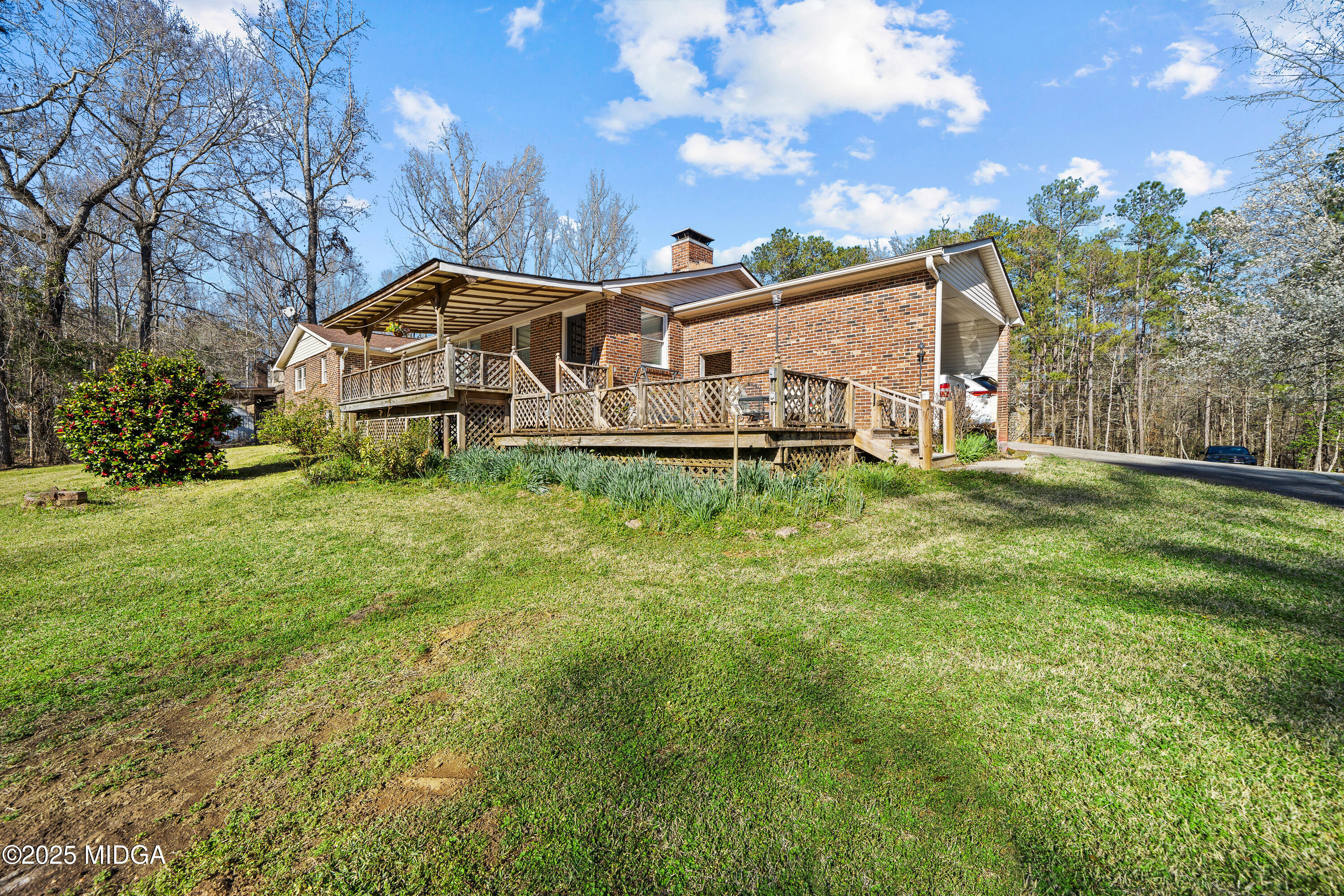 184 Camelot Road Gray, GA 31032 - Photo 37 of 38 a house view with a outdoor space