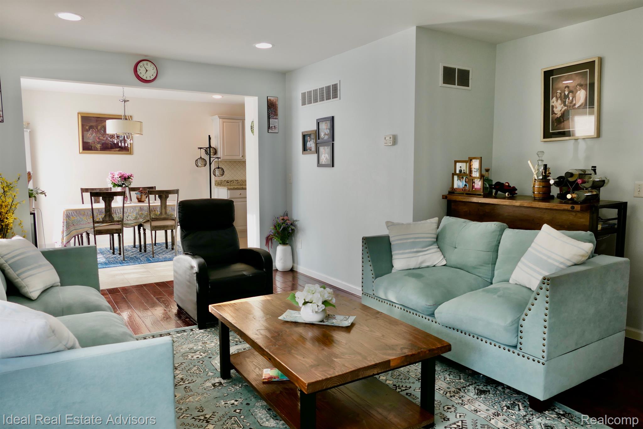 2474 Hessel Avenue Rochester, MI 48307 - Photo 21 of 37 Gallery Image 21