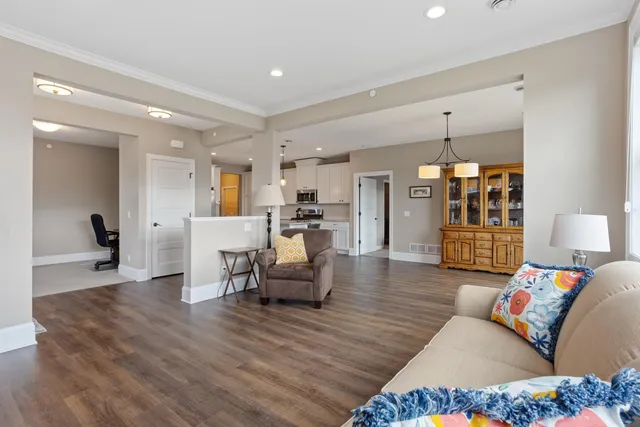 $440,000 | 13692 Brookview Path, Rosemount, MN 55068