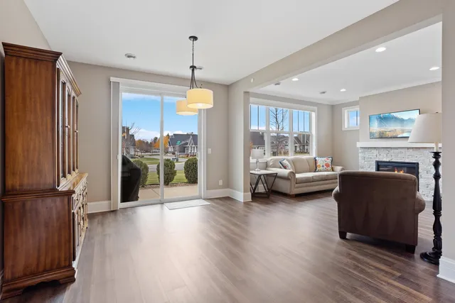 $440,000 | 13692 Brookview Path, Rosemount, MN 55068